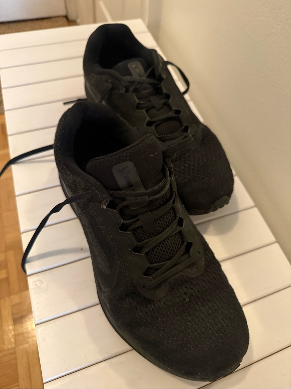 Nike Men's Black Athletic Running Shoes- size US8.5
